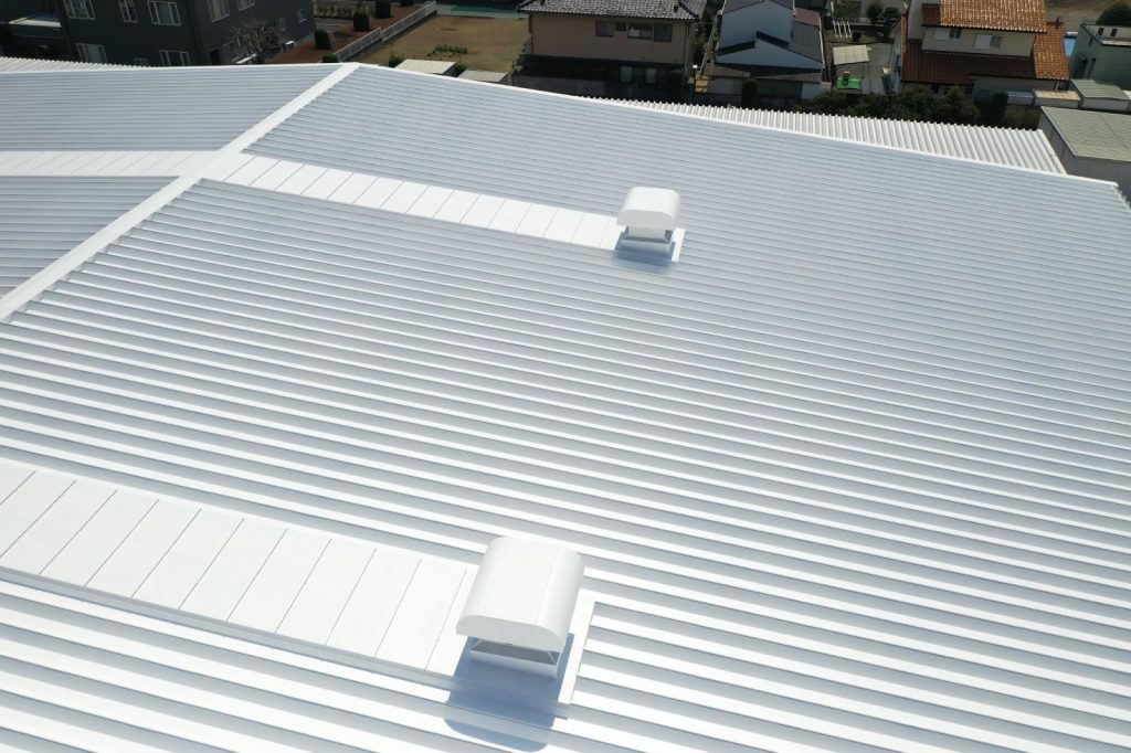 遮熱塗料　断熱塗料　違い
